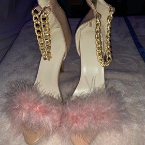 Womens Heels with fluffy foot strap and golden chain for your ankle